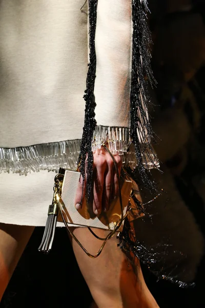 Look 57